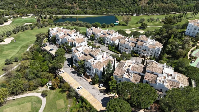 Ground Floor Apartment in Benahavis, Malaga