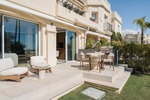 Villa in Benahavis, Malaga