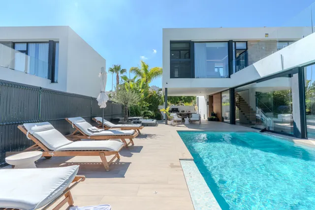 Villa in Estepona, Malaga