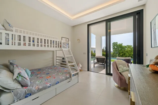 Villa in Benahavis, Malaga