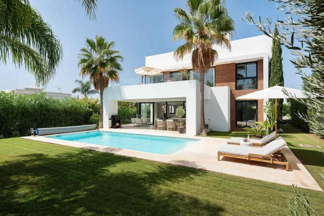 Villa in Estepona, Malaga