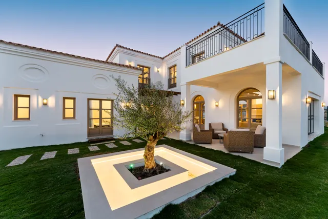 Villa in Estepona, Malaga