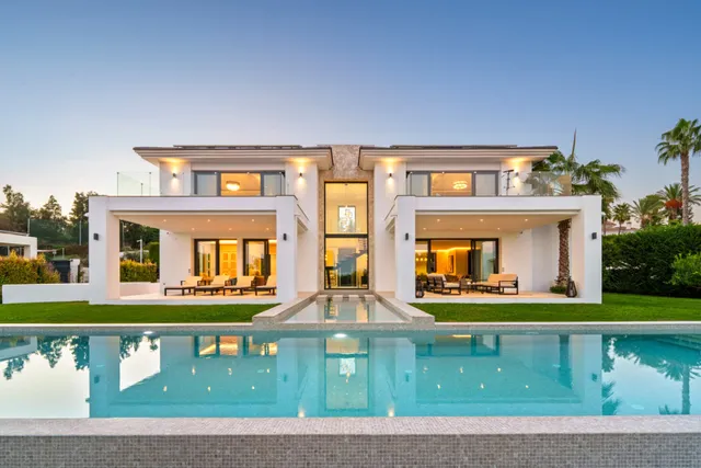 Villa in Benahavis, Malaga