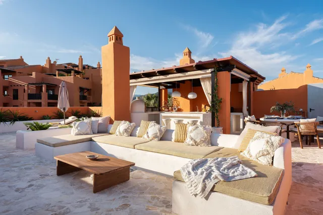 Penthouse in Benahavis, Malaga