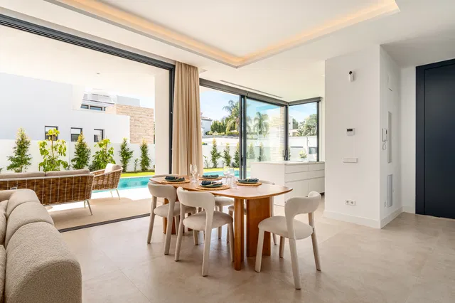 Villa in Estepona, Malaga