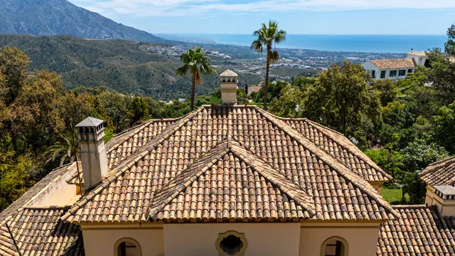 Villa in Benahavis, Malaga