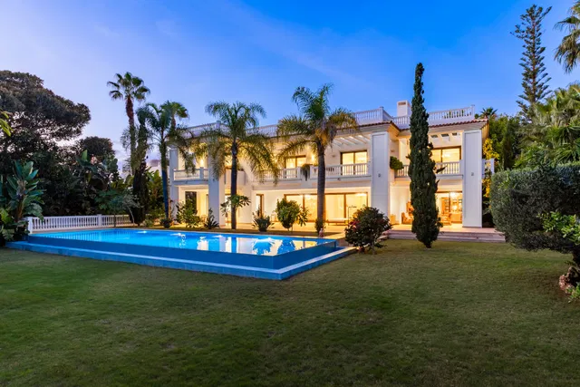 Villa in Estepona, Malaga