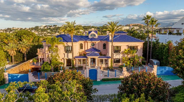 Villa in Marbella, Malaga