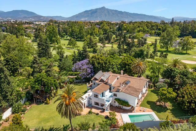 Villa in San Pedro de Alcantara, Malaga