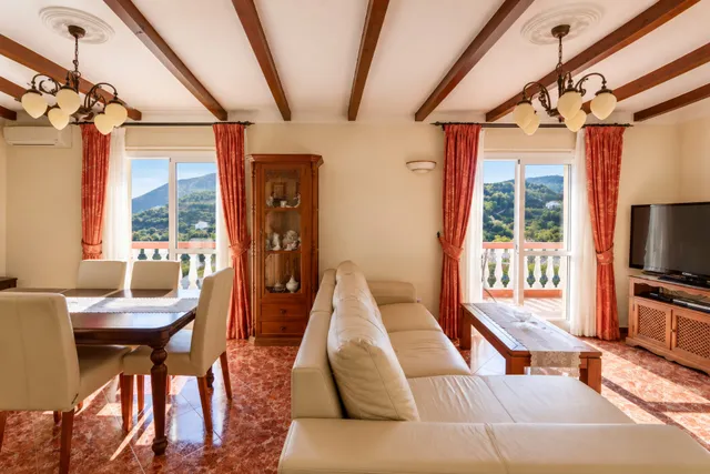 Town House in Ojen, Malaga
