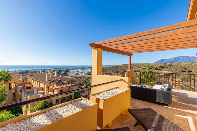 Penthouse in Benahavis, Malaga