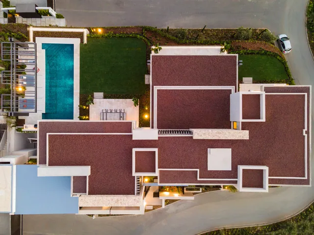 Villa in Benahavis, Malaga