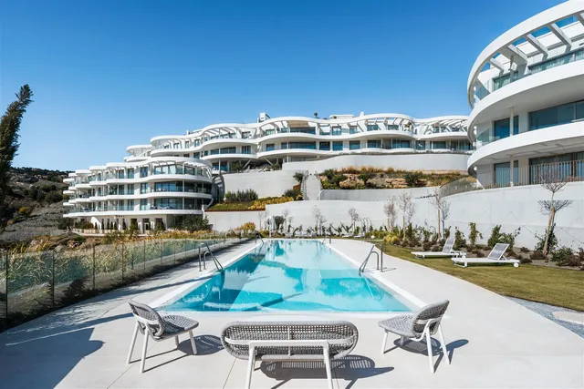 Ground Floor Apartment in Benahavis, Malaga
