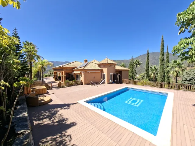 Finca in Istan, Malaga