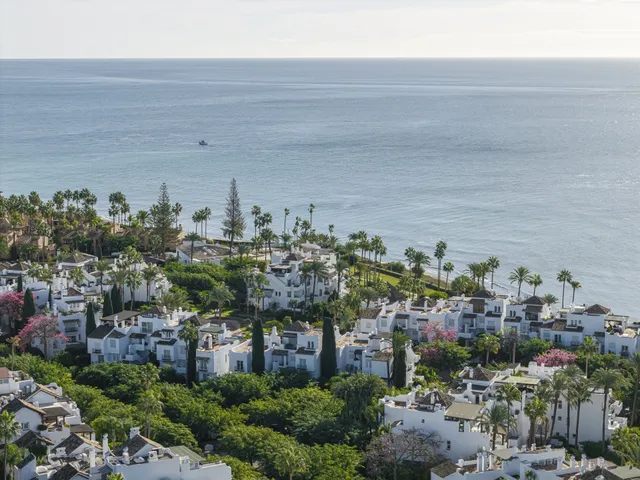 Ground Floor Apartment in Estepona, Malaga