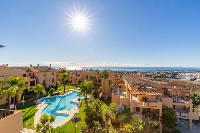 Penthouse in Benahavis, Malaga