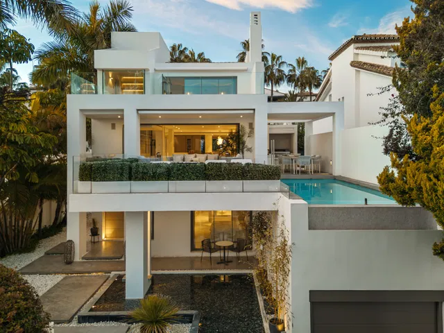 Semi Detached Villa in Marbella, Malaga
