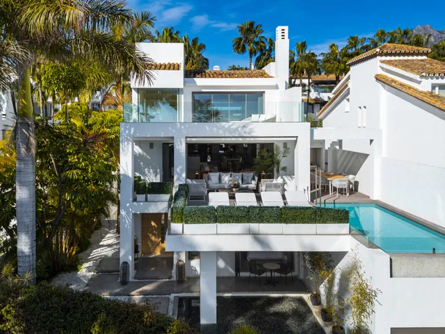 Semi Detached Villa in Marbella, Malaga