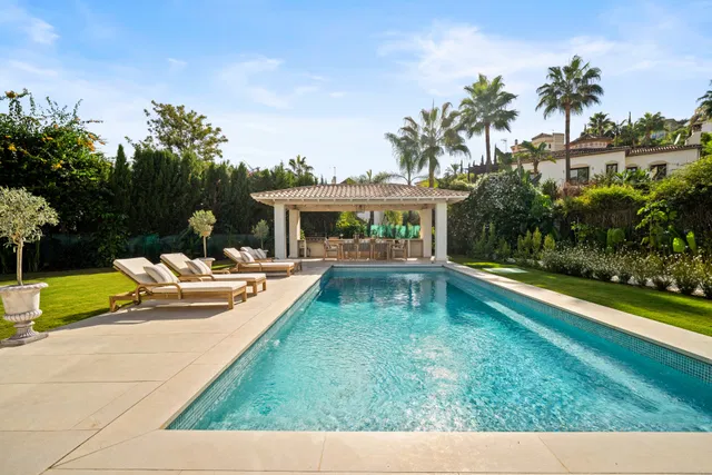 Villa in Benahavis, Malaga