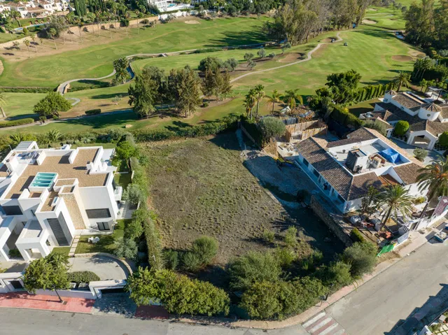 Plot in Marbella, Malaga