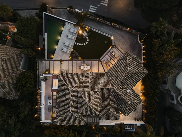 Villa in Benahavis, Malaga