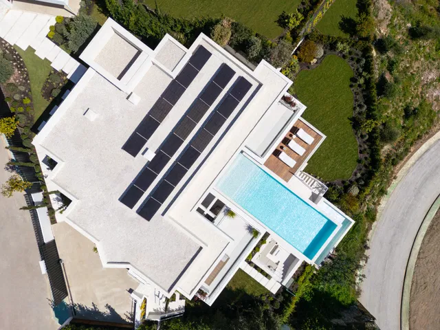 Villa in Benahavis, Malaga