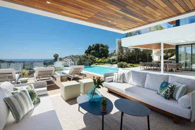 Villa in Benahavis, Malaga