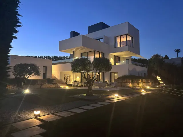 Villa in Benahavis, Malaga