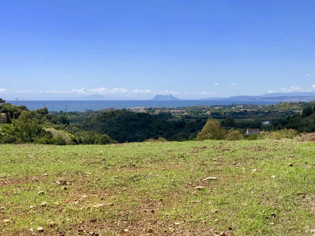 Plot in Estepona, Malaga