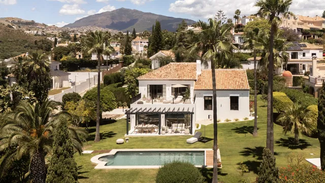 Villa in Benahavis, Malaga