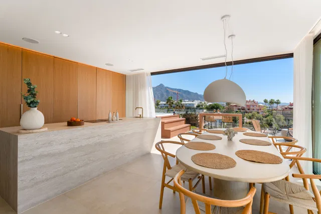 Villa in Nueva Andalucia, Malaga