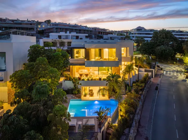 Villa in Estepona, Malaga