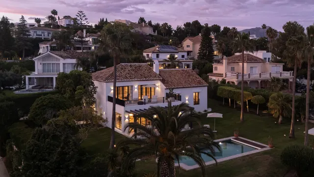 Villa in Benahavis, Malaga