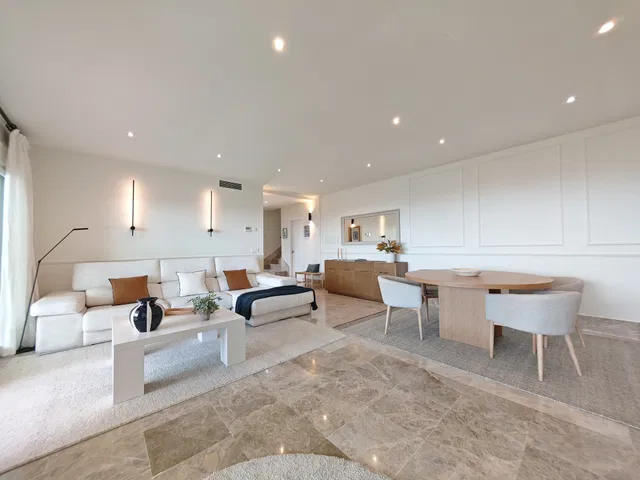 Duplex in Marbella Este, Malaga
