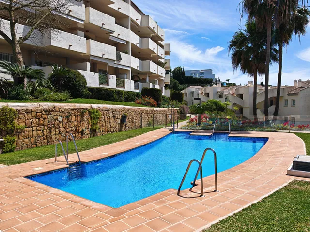 Ground Floor Apartment in Marbella Este, Malaga