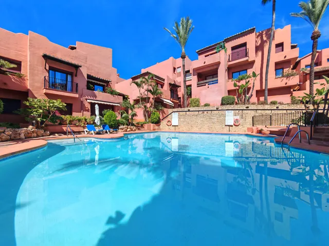 Apartment in Marbella Este, Malaga
