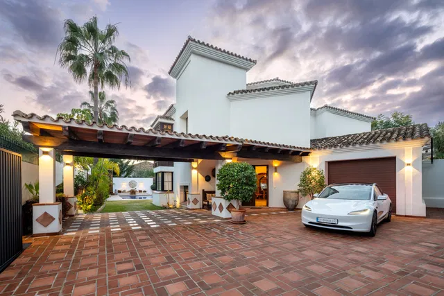 Villa in Malaga