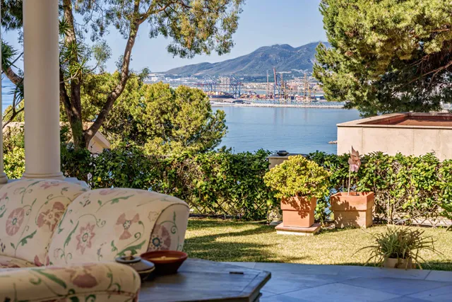 Villa in Malaga, Malaga