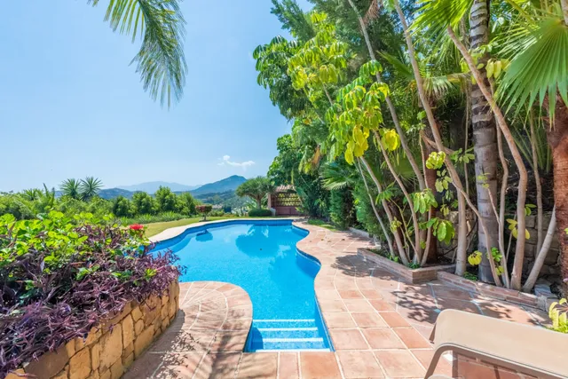 Villa in Benahavis, Malaga