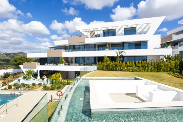 Ground Floor Apartment in Marbella, Malaga