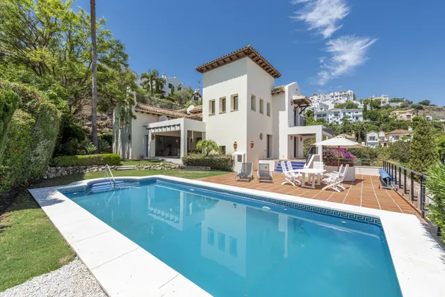 Villa in Benahavis, Malaga