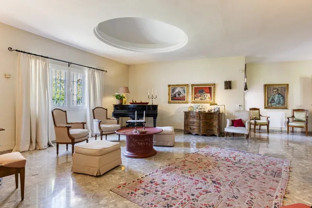 Villa in Benahavis, Malaga
