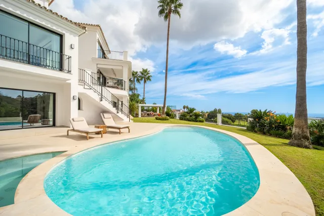 Villa in Benahavis, Malaga