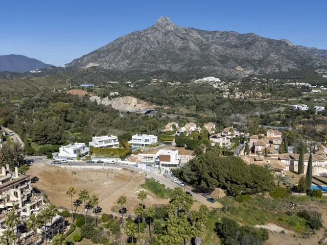 Plot in Marbella, Malaga
