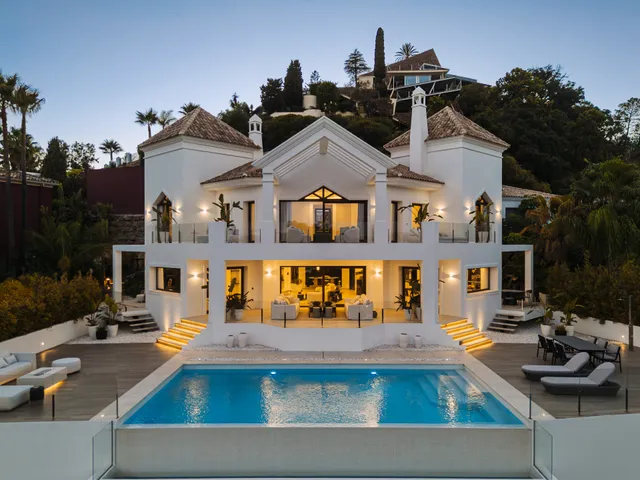 Villa in Benahavis, Malaga