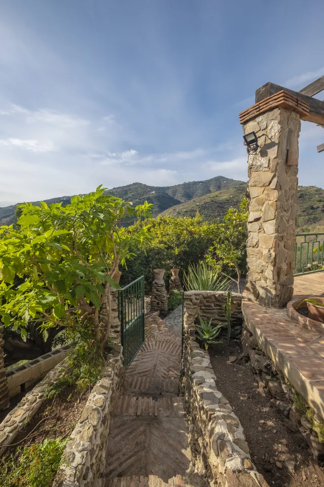 Villa in Sayalonga, Malaga