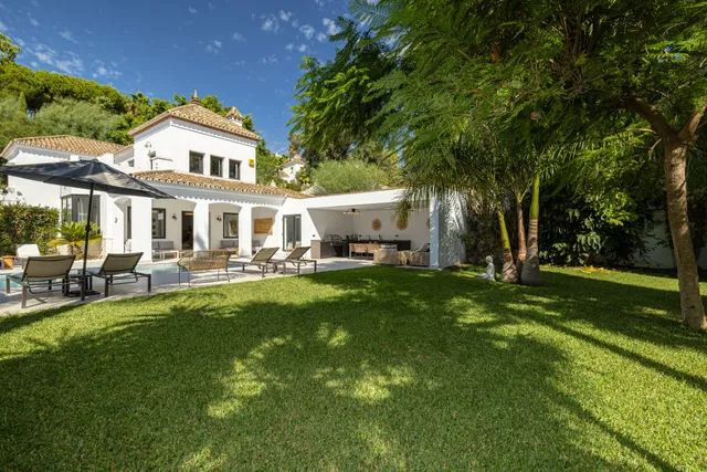 Villa in Benahavis, Malaga