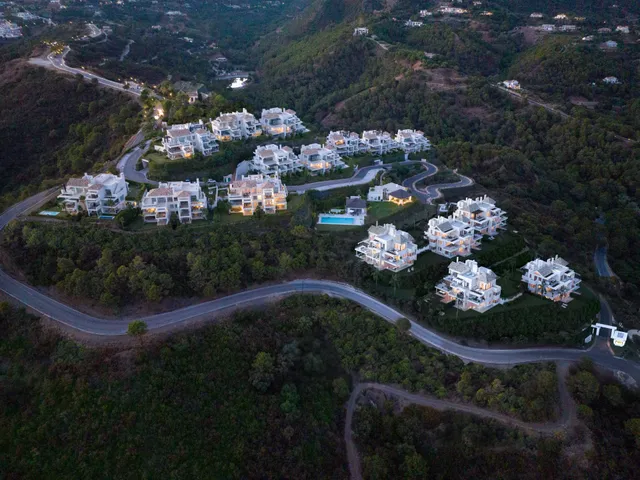 Ground Floor Duplex in Benahavis, Malaga