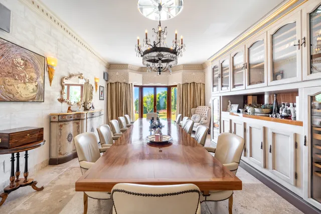 Villa in Benahavis, Malaga