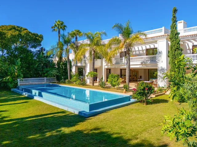 Villa in Estepona, Malaga